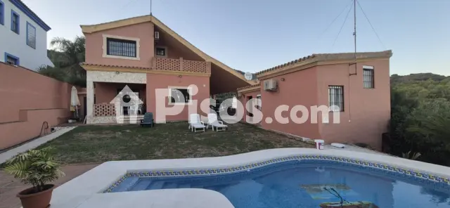 Casa unifamiliar en venta en Calle Centolla, cerca de Calle de la Coquina, El Pelayo-Parques Naturales (Algeciras) de 515.000 €