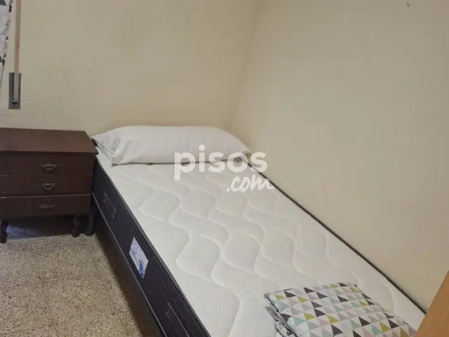 Piso en alquiler en Calle Machaquito, Ciudad Jardín-Zoco (Córdoba Capital) de 600 €<span>/mes</span>