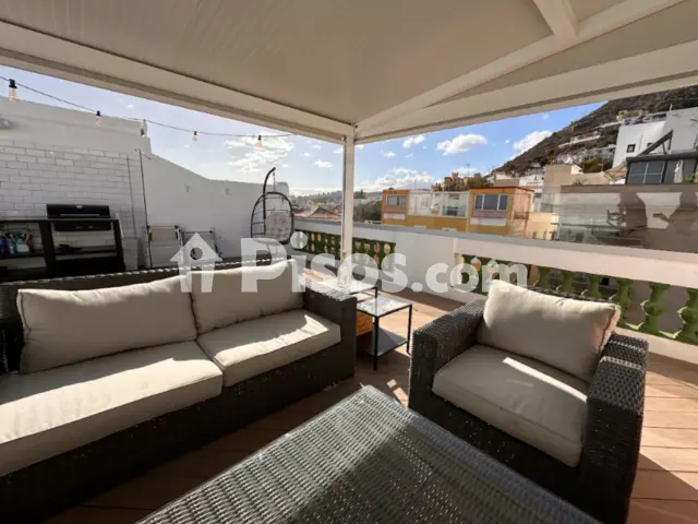 Casa en venta en Avenida Veinticinco de Julio, cerca de Calle del Amor, Salamanca-Uruguay-Las Mimosas (Distrito Centro-Ifara. Santa Cruz de Tenerife Capital) de 1.120.000 €