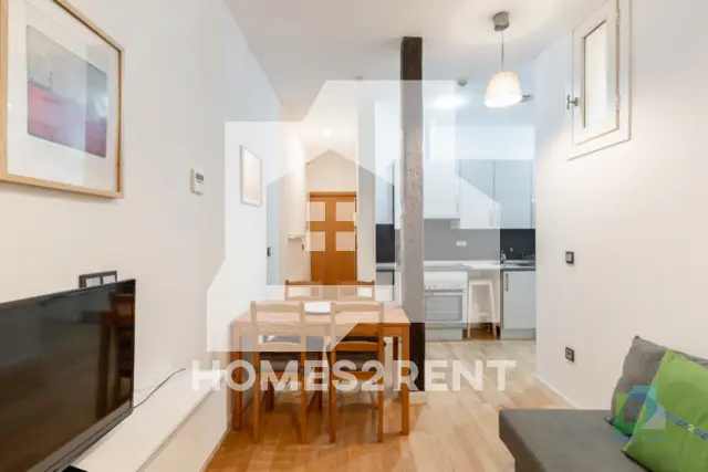 Piso en alquiler en Calle de la Concepción Jerónima, 18, Sol (Distrito Centro. Madrid Capital) de 1.400 €<span>/mes</span>