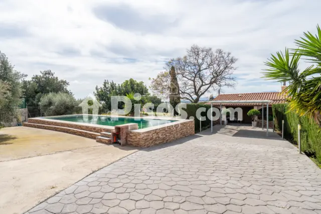 Chalet rústico en venta en Camí de Maspujols, 9, Riudoms de 385.000 €