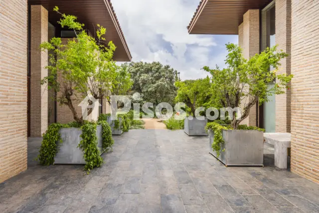 Chalet unifamiliar en venta en La Berzosilla, La Berzosilla (Torrelodones) de 1.352.000 €