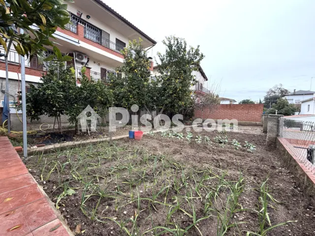Chalet en venta en Can Parellada, Can Parellada (Distrito Can Parellada-Les Fonts. Terrassa) de 397.000 €