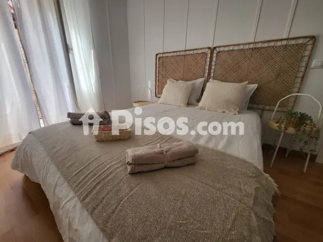 Habitación en alquiler en Calle de Jacometrezo, 15, Sol (Distrito Centro. Madrid Capital) de 925 €<span>/mes</span>