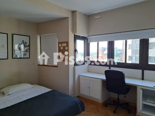 Habitación en alquiler en Calle de Jacometrezo, 15, Sol (Distrito Centro. Madrid Capital) de 950 €<span>/mes</span>