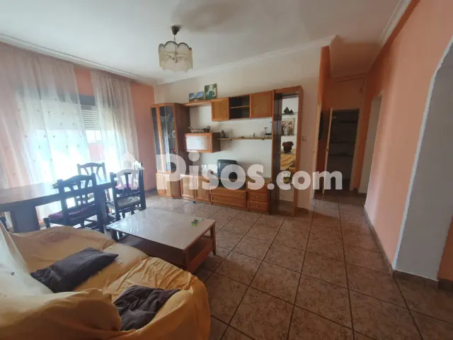 Piso en venta en Cañamares-Libertad
