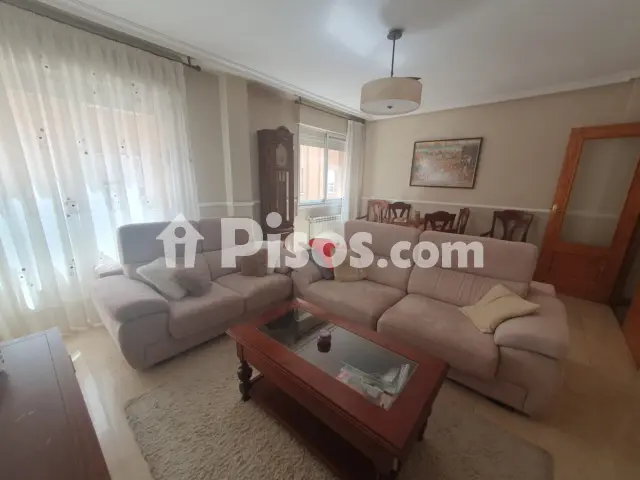 Piso en venta en Cañamares-Libertad