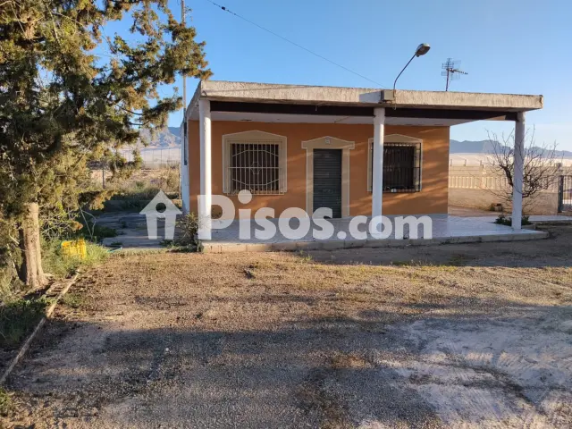 Chalet rústico en venta en Pasaje los Carrillos Cv 870, Kilómetro 1, Orihuela Pedanías (Orihuela) de 155.000 €