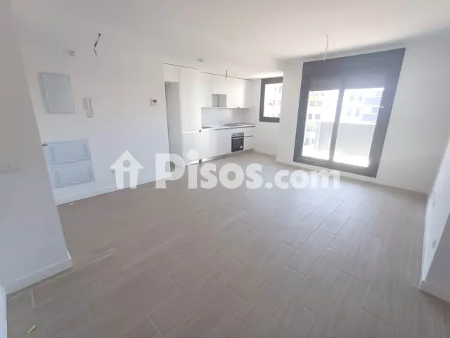 Piso en alquiler en Calle Escritora Angela Lopez de Ayala, Ciudad Jardín-Zoco (Córdoba Capital) de 1.100 €<span>/mes</span>