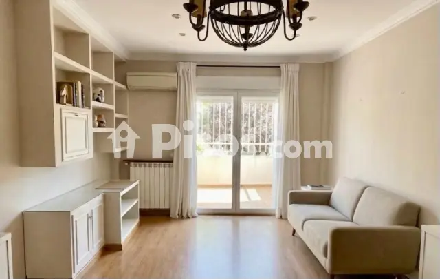 Piso en alquiler en Calle Letur, Santa Cruz-San Antonio Abad-Industria, Cañicas (Albacete Capital) de 350 €<span>/mes</span>