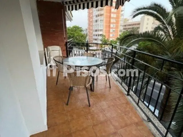 Apartamento en alquiler en Carrer de la Torre de Sant Vicent, 8, La Torre-L'Almadrava (Benicàssim - Benicasim)