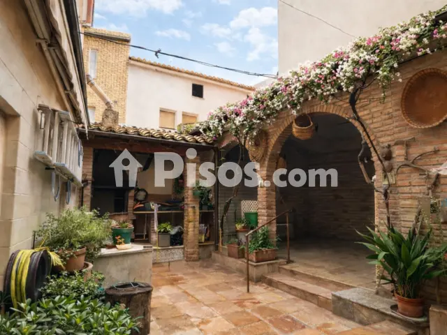 Casa en venta en Travesía Fuente, Albelda de Iregua de 200.000 €