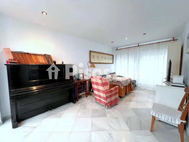 Casa en venta en Zona Ronda de Triana-Cartuja, Zona Ronda de Triana-Cartuja (Distrito Triana. Sevilla Capital) de 429.000 €