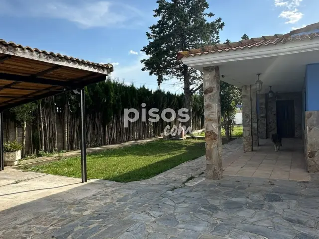 Casa en alquiler en Casetas-Garrapinillos-Monzalbarba, Casetas-Garrapinillos-Monzalbarba (Zaragoza Capital) de 1.000 €<span>/mes</span>