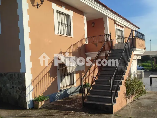 Hus, 360 m², tomt 5 m²