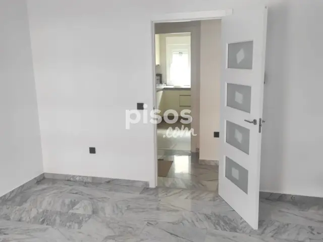 Piso en alquiler en Calle de Fuerte, Ciudad Jardín (Badajoz Capital) de 800 €<span>/mes</span>
