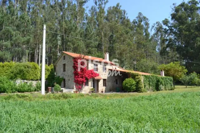 Casa en venta en Travesía Camino As Carballas-Grandal, Carballas (Grandal). Municipio de Vilarmaior de 195.000 €