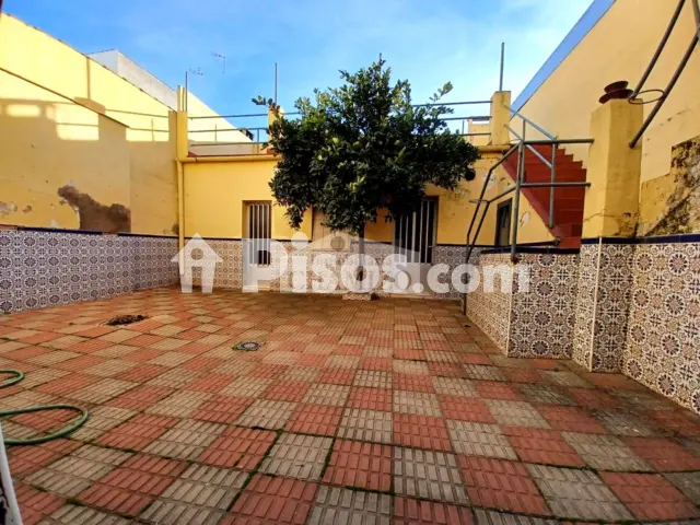 Casa en venta en Calle de San Francisco, 63, Villanueva de la Serena de 120.000 €