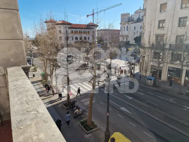 Piso en venta en Calle de Calvo Sotelo, 13, Centro-Ayuntamiento (Santander) de 590.000 €