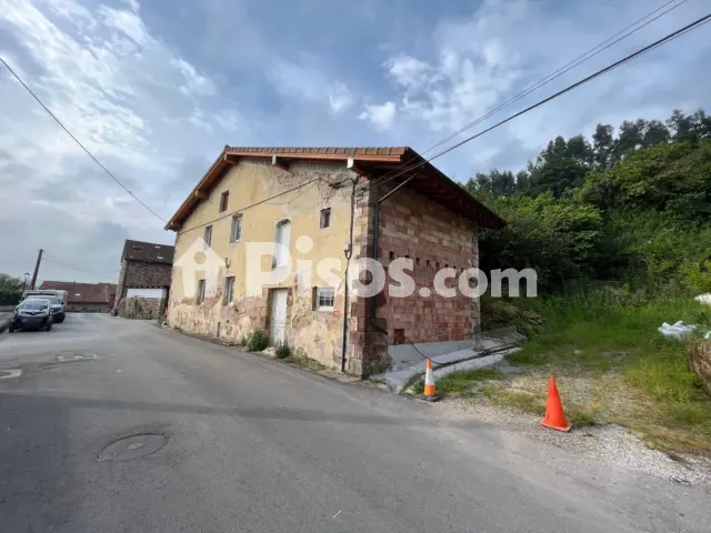 Casa unifamiliar en venta en Avenida Salcedo, Número 70