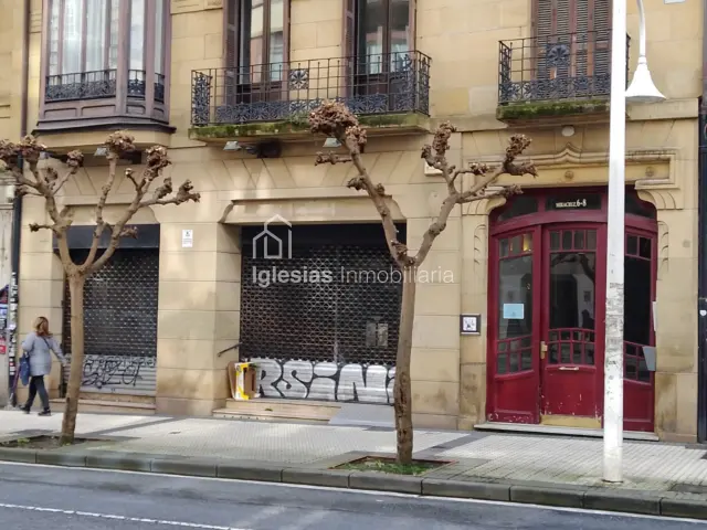Local comercial en alquiler en Calle de Miracruz, Gros (San Sebastián - Donostia) de 6.000 €<span>/mes</span>