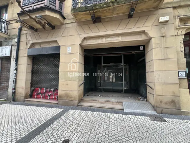 Local comercial en alquiler en Calle de Miracruz, Gros (San Sebastián - Donostia) de 6.000 €<span>/mes</span>