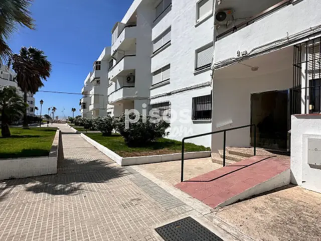 Piso en alquiler en Paseo Marítimo, 37, Valdelagrana (El Puerto de Santa María) de 550 €<span>/mes</span>