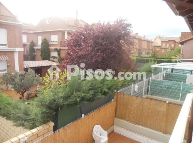 Casa adosada en venta en Calle de la Niabina, Navarrete de 368.000 €