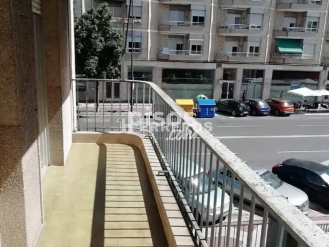 Piso en venta en Avenida de la Paz, cerca de Calle de la Duquesa de la Victoria, Residencia (Logroño) de 180.000 €