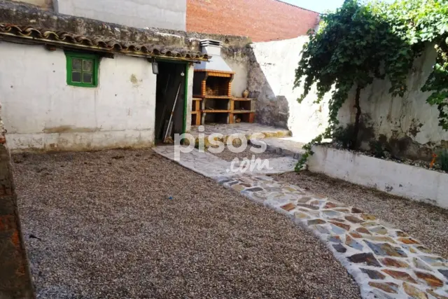 Casa en venta en Calle de la Paz, Épila de 95.000 €
