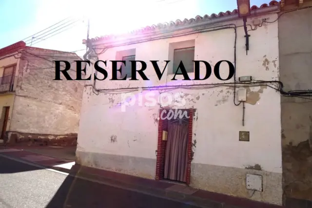 Casa en venta en Calle de la Paz, Épila de 93.000 €