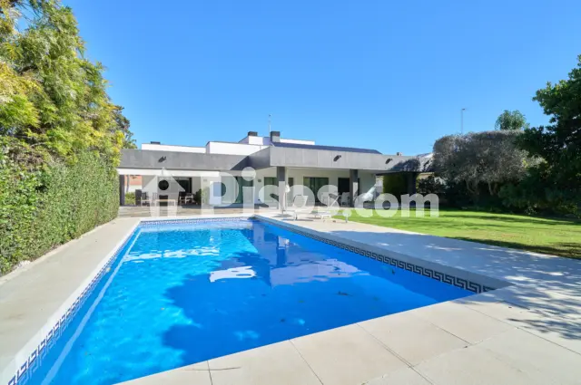 Chalet unifamiliar en venta en Norte