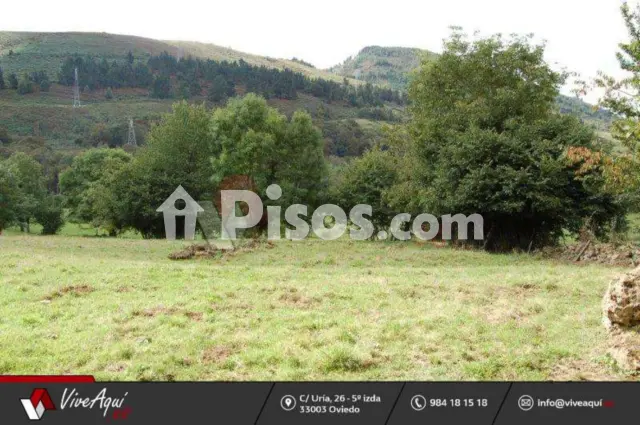 Terreno en venta en Oriente - Piloña, Infiesto (Piloña) de 25.000 €