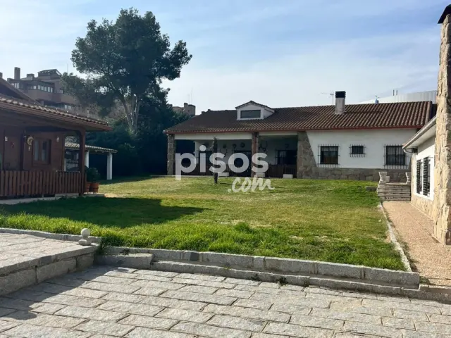 Chalet en venta en Valdemarín, Valdemarín (Distrito Moncloa-Aravaca. Madrid Capital) de 2.500.000 €