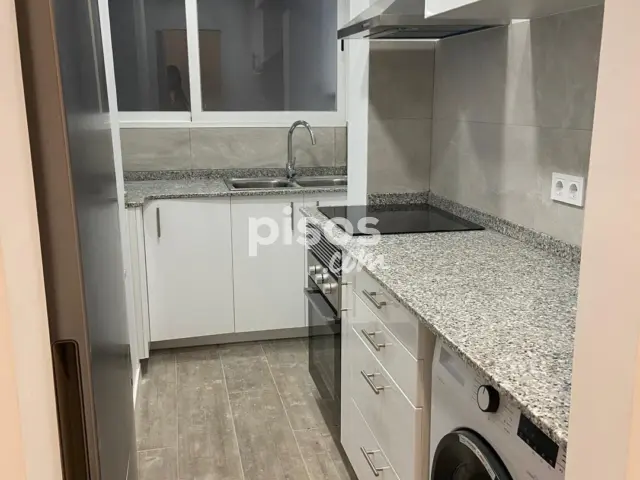 Piso en venta en Calle de Manzanera, Trinitat (Distrito La Saïdia. València Capital) de 235.000 €