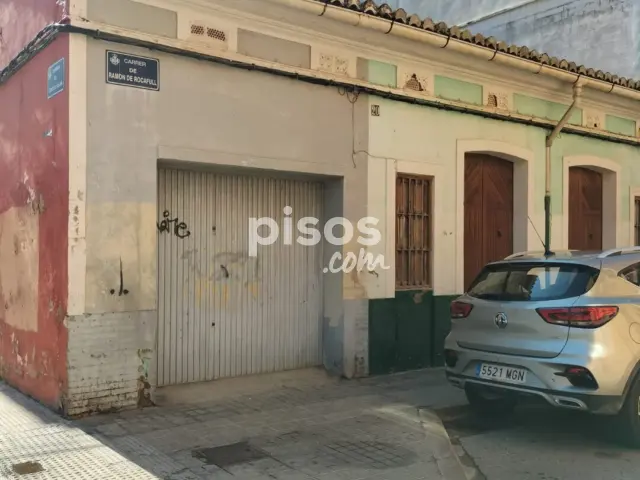 Casa pareada en venta en Calle Ramón de Rocafull, cerca de Calle del Conde de Oliva, El Cabanyal-El Canyamelar (Distrito Poblats Marítims. València Capital) de 460.000 €