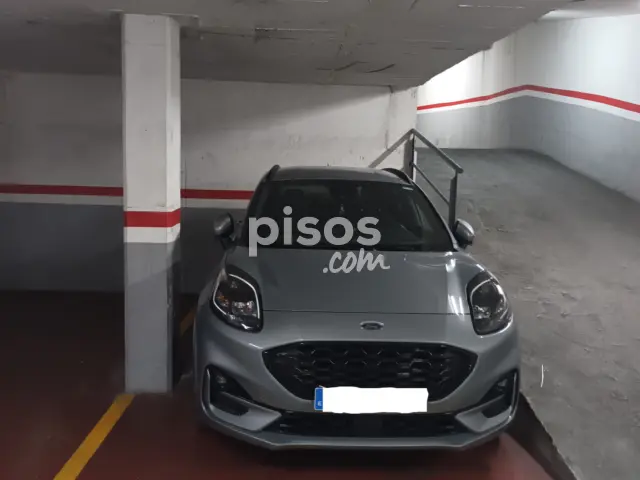 Garaje en alquiler en Carrer de Gomis, Vallcarca-Els Penitents (Distrito Gràcia. Barcelona Capital) de 115 €<span>/mes</span>