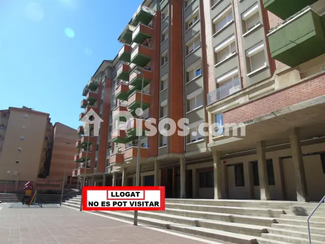 Piso en venta en Plaça d'Osona en Estadi-Horta Vermella-Santa Anna por 104.000 €