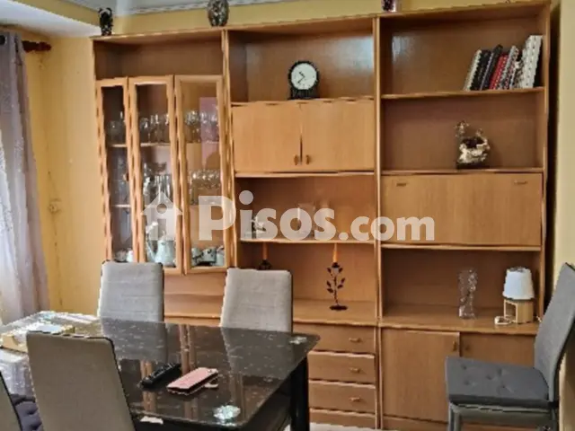 Habitación en alquiler en Calle de la Duquesa de Villahermosa, cerca de Calle de Montes Buenos Aires, Delicias (Zaragoza Capital) de 380 €<span>/mes</span>