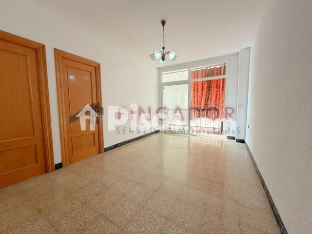 Piso en venta en Carrer de Martí i Codolar, Santa Eulàlia (L'Hospitalet de Llobregat) de 366.940 €