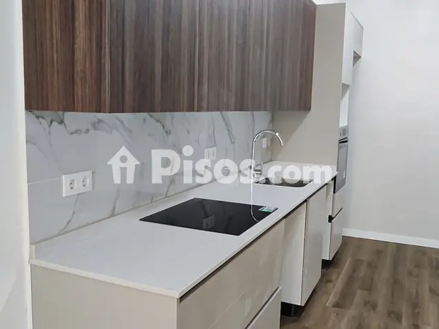 Piso en venta en Carrer del Mestre Candi, Sant Josep (L'Hospitalet de Llobregat) de 337.000 €