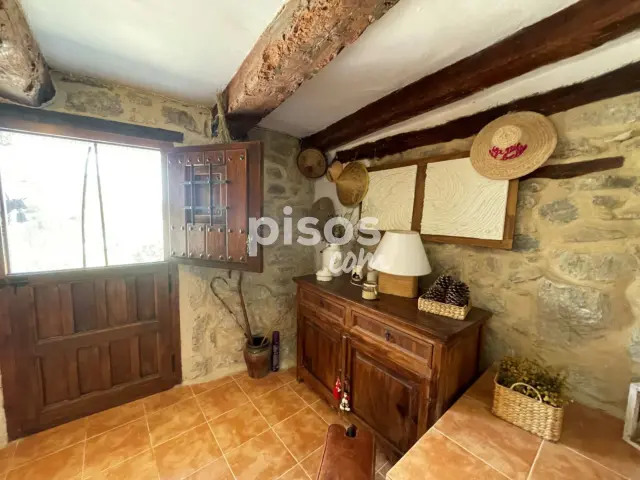 Casa en venta en Calle Alta, 37, Nogueruelas de 85.000 €
