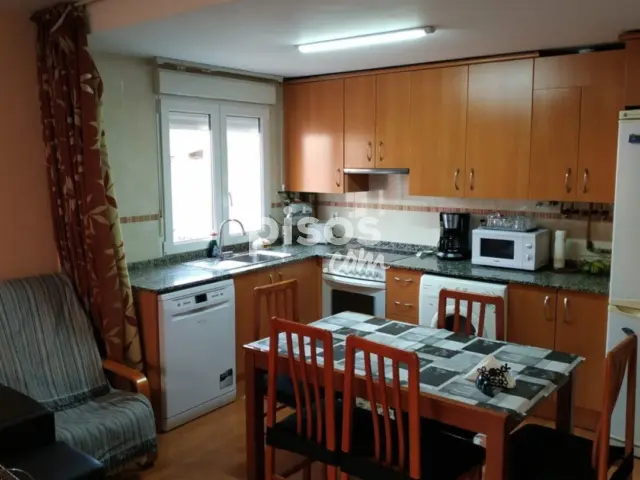Piso en venta en Calle de la Amargura, Cella de 90.000 €
