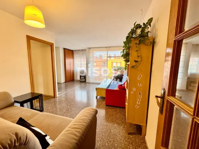 Piso en venta en Carrer de la Foneria, cerca de Carrer de la Mecànica, La Marina del Port-Parc de Montjuïc (Distrito Sants-Montjuïc. Barcelona Capital) de 375.000 €