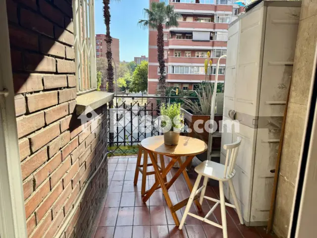 Piso en venta en Passeig de la Zona Franca, La Marina del Port-Parc de Montjuïc (Distrito Sants-Montjuïc. Barcelona Capital) de 290.000 €