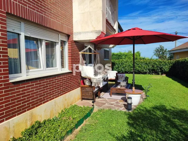 Chalet en venta en Calle de los Mozos, Guarnizo (El Astillero) de 460.000 €