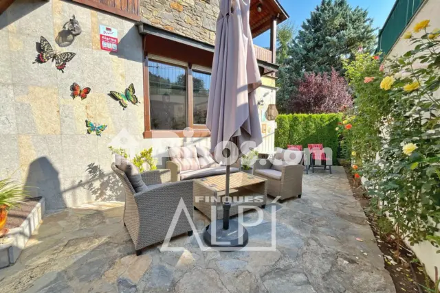 Casa adosada en venta en Carrer Major, Fontanals de Cerdanya de 465.000 €