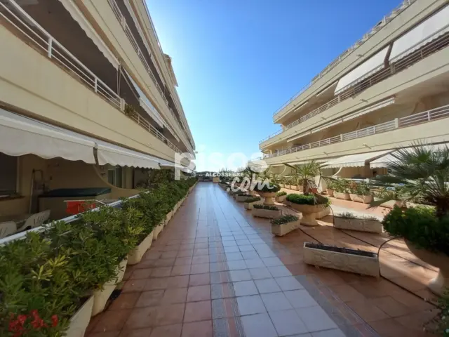 Apartamento en venta en Camino de Atall, Alcossebre (Alcalà de Xivert-Alcossebre) de 195.000 €