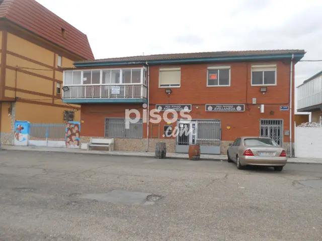 Casa unifamiliar en venta en Calle Camino De Santiago, Barrio de Villarente (Villaturiel) de 210.000 €