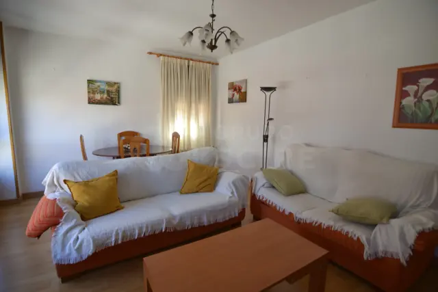 Piso en alquiler en Calle del Melo, Plasencia de 500 €<span>/mes</span>